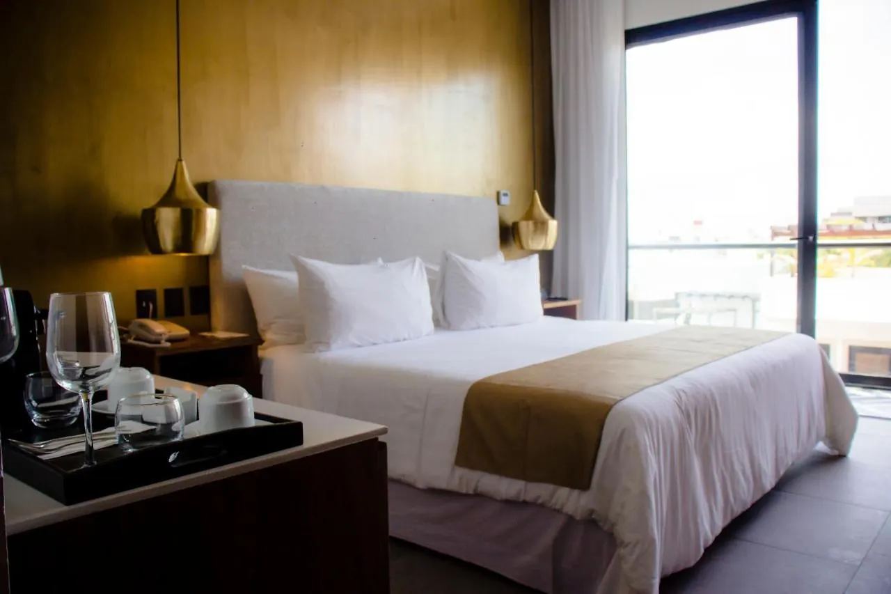 It Boutique Hotel & Restaurant Playa del Carmen