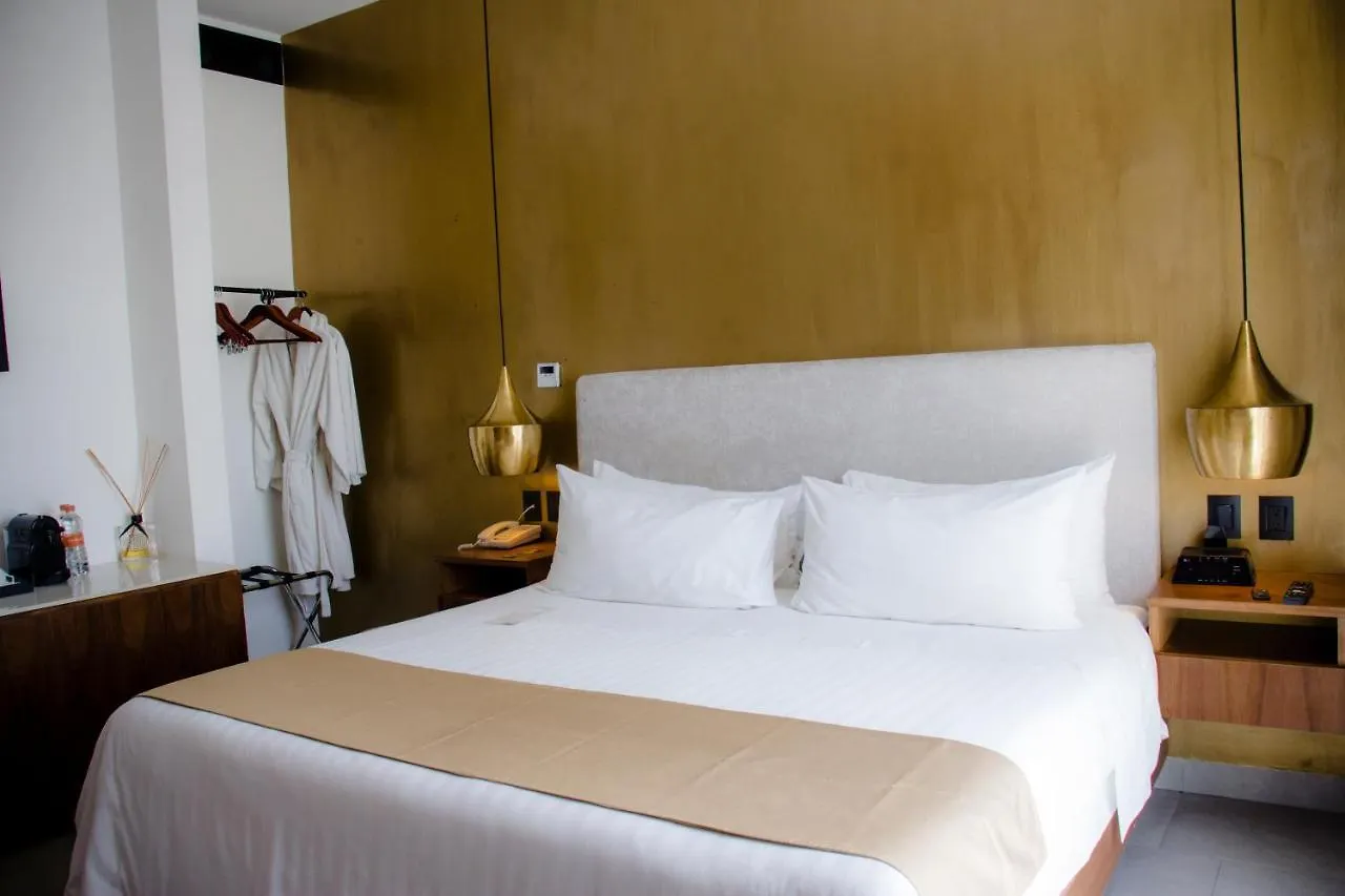It Boutique Hotel & Restaurant Playa del Carmen