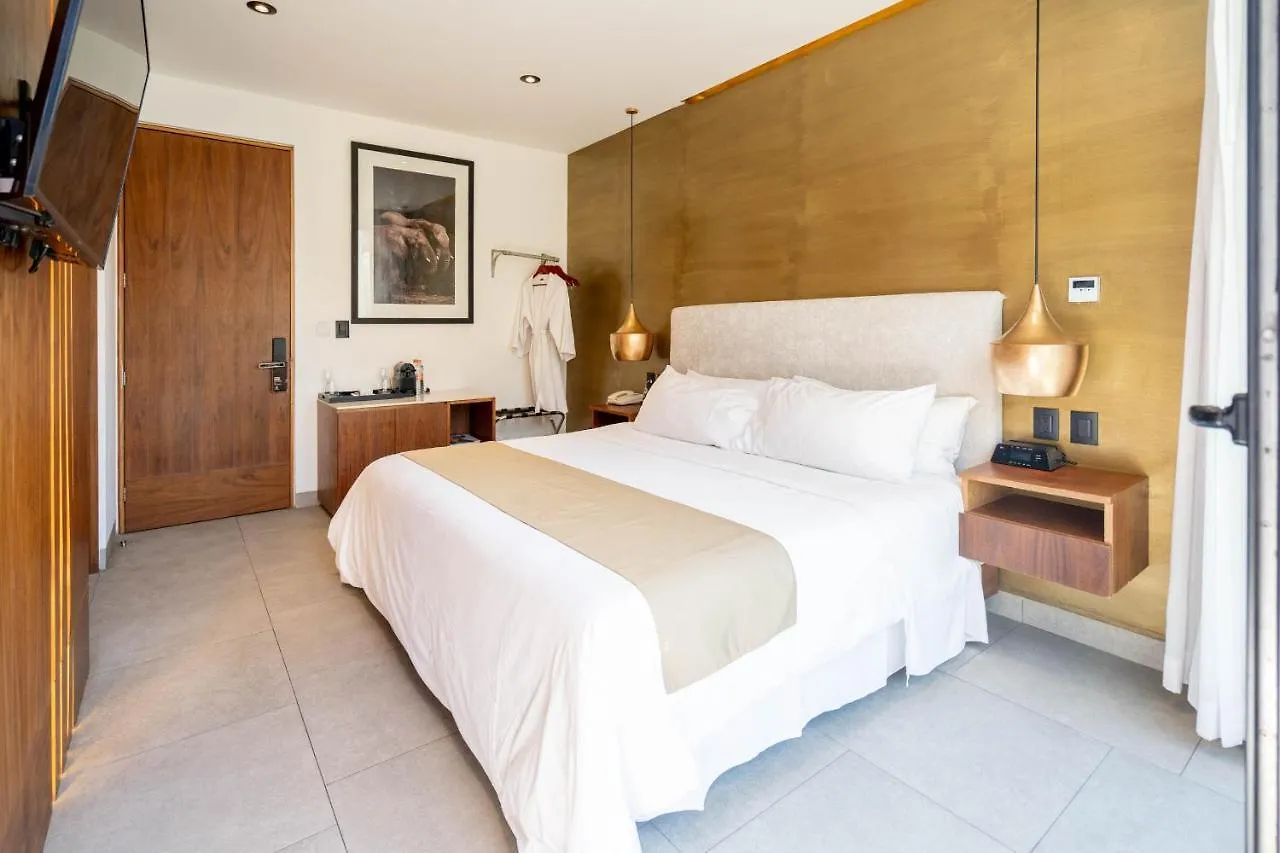 It Boutique Hotel & Restaurant Playa del Carmen