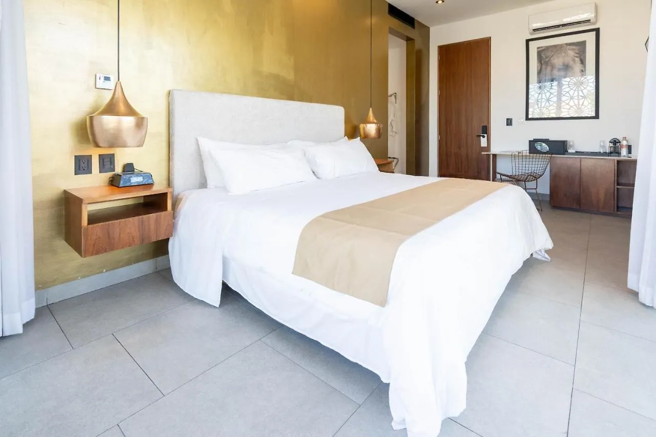 It Boutique Hotel & Restaurant Playa del Carmen