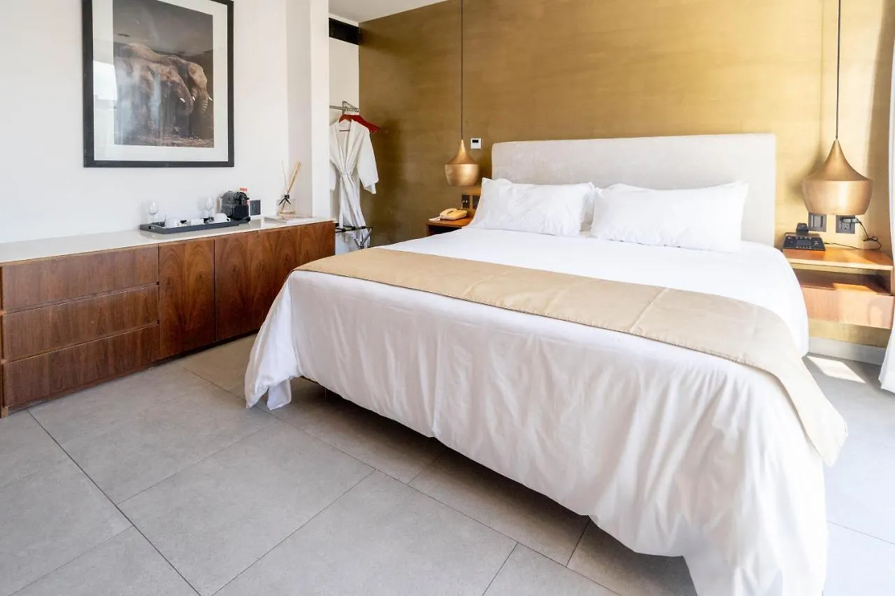 It Boutique Hotel & Restaurant Playa del Carmen