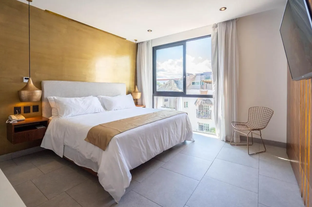 It Boutique Hotel & Restaurant Playa del Carmen